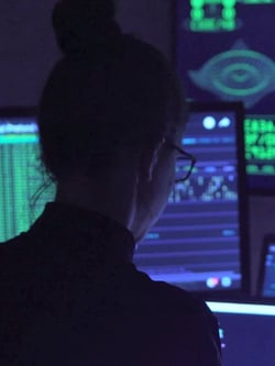 cyber expert iStock-891280994 250
